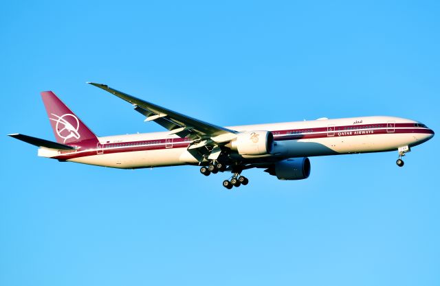 BOEING 777-300ER (A7-BAC)