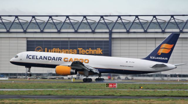 Boeing 757-200 (TF-FIH) - icelandair cargo b757-208pcf tf-fih landing at shannon from reykjavik 22/1/20.