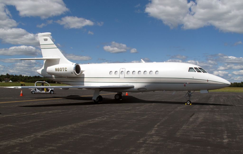 Dassault Falcon 2000 (N60TC) - Great looking aircraft with exceptional short field performance.