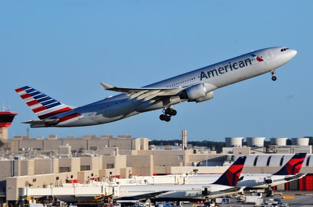 Airbus A330-300 (N277AY) - ACFT diverted earlier from a LGW - CLT Flight due TRW's over CLT