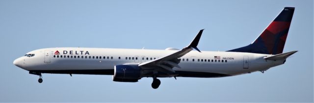 Boeing 737-900 (N825DN) - SLC-SEA   2-23-2022