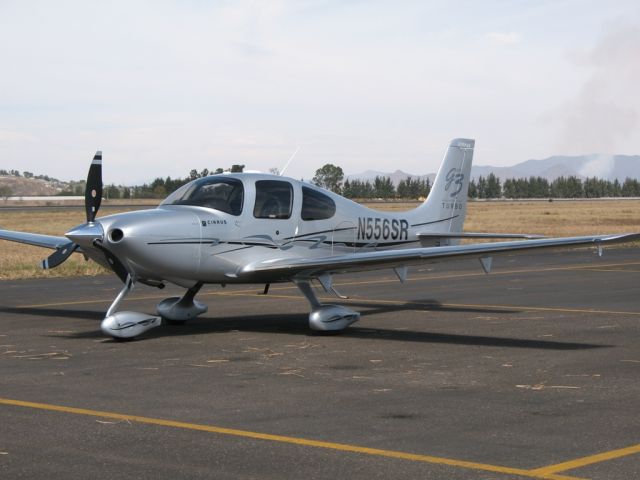 Cirrus SR-22 (N556SR)