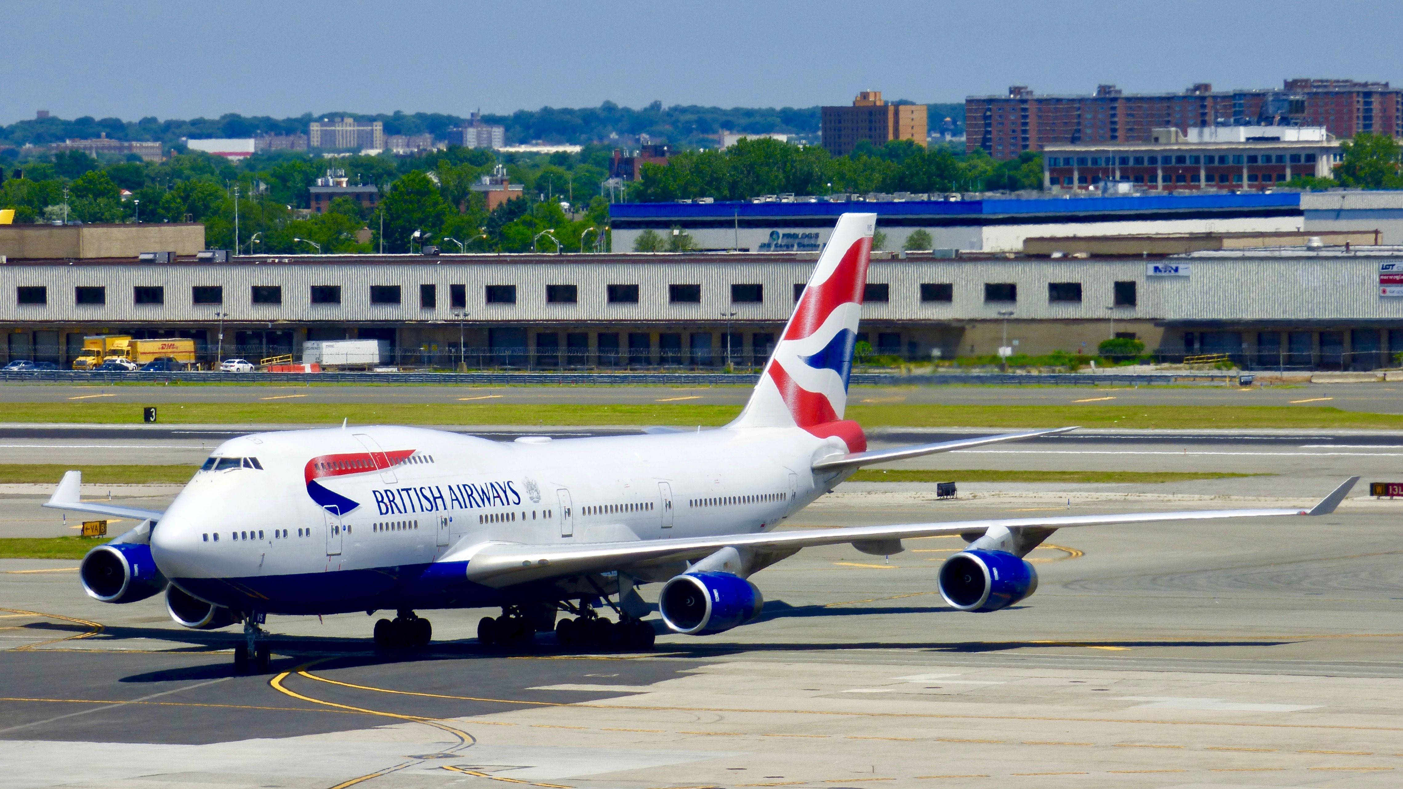 Boeing 747-400 (G-CIVS) - Spotting at JFK, and saw this beauty pull in!