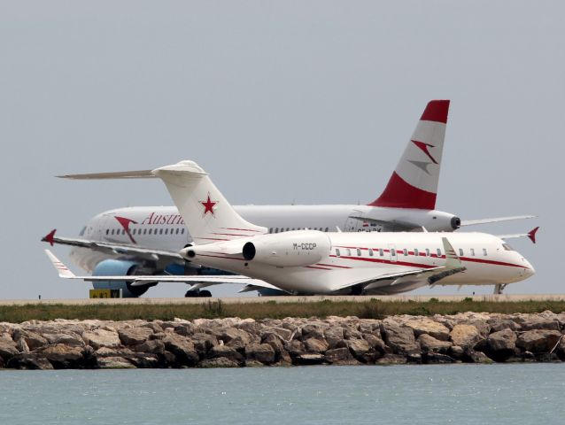 Bombardier Global 5000 (M-CCCP)