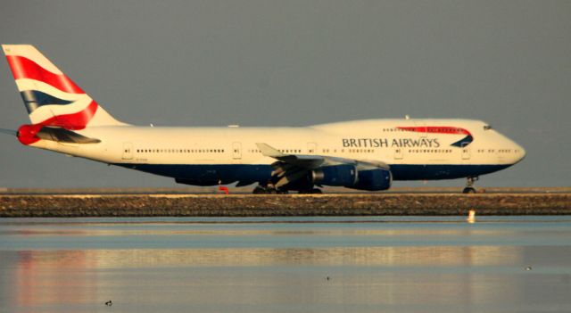 Boeing 747-200 (CC-IVD) - Taxiing to 28Lfor take off to LHR