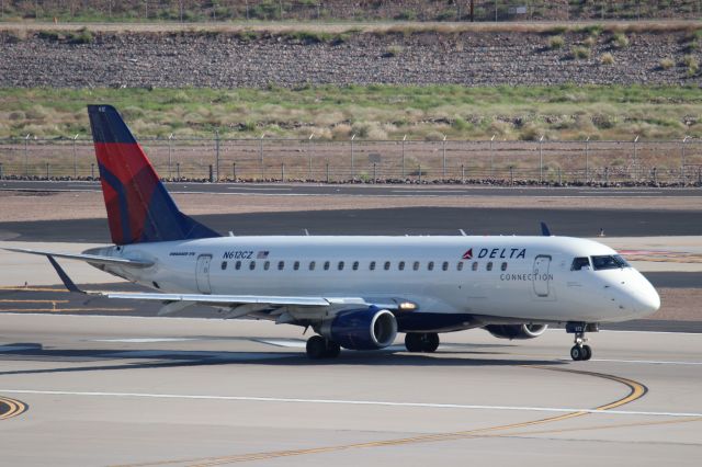 Embraer ERJ 175 (N612CZ)