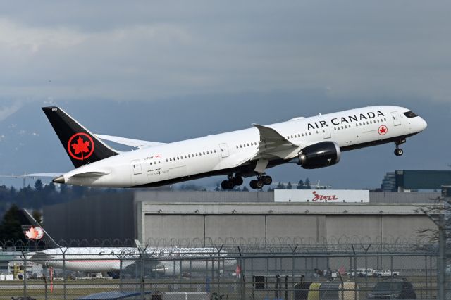Boeing 787-9 Dreamliner (C-FVNF)