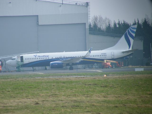 Boeing 737-800 (N592MS) - N592MS B737-8AS MSN 33559/1443  ON 04-03-2011 EX EI-DAZ OF RYANAIR WHEN IT WILL BE DELIVERED TO AIRLINE IT WILL CHANGE TO VQ-BKR