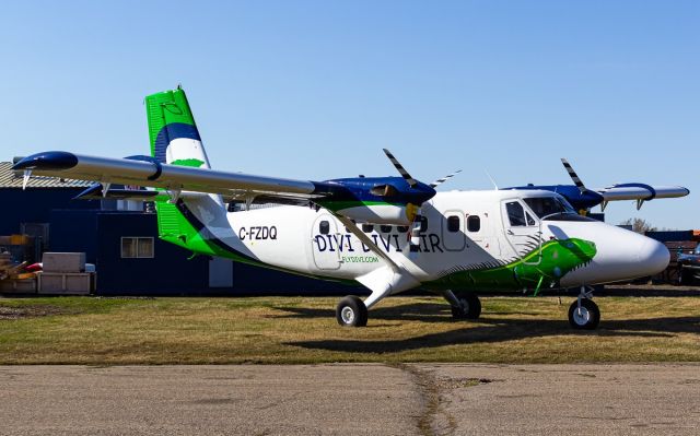 De Havilland Canada Twin Otter (C-FZDQ)