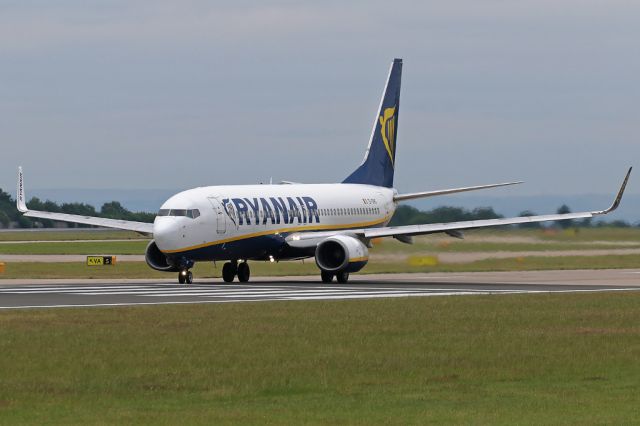 Boeing 737-800 (EI-DHC) - RYR3242 on the take off roll at the start of the flight to Beziers in the South of France.