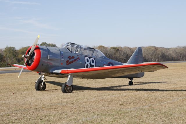 North American T-6 Texan (N904R)