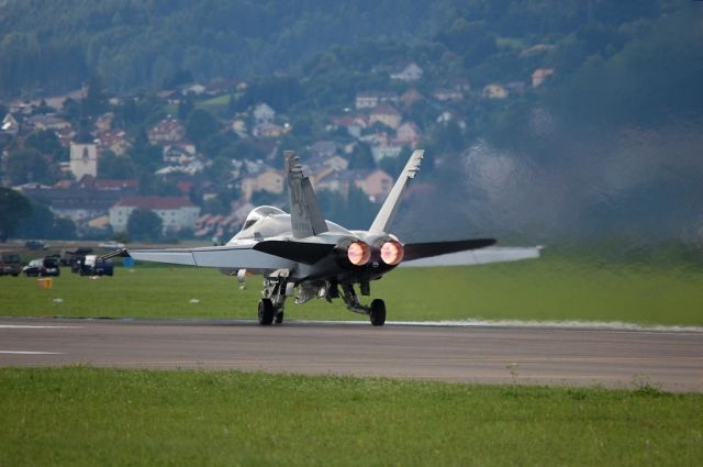 McDonnell Douglas FA-18 Hornet — - Airpower 2011  The biggest and best airshow of europe.