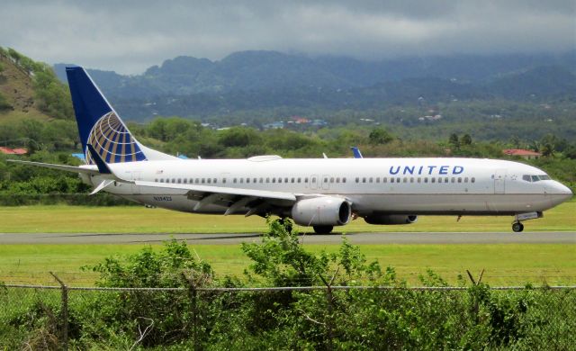 Boeing 737-900 (N39423)