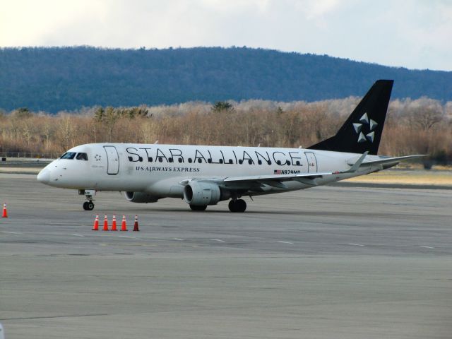 Embraer 170/175 (N829MD)