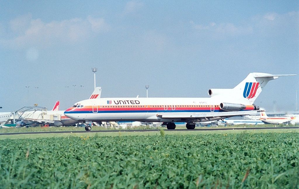 Boeing 727-100 — - United B727 archief