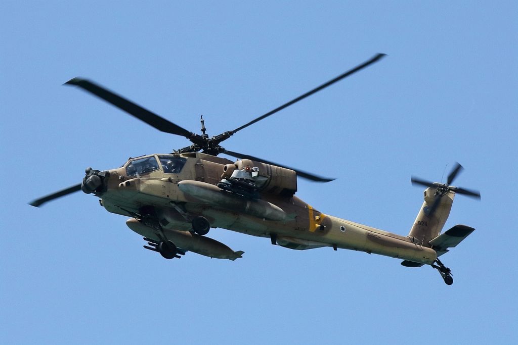 IAF924 — - 19/04/2018: Boeing AH-64 Apache participating on Israels Independence-Day airshow.