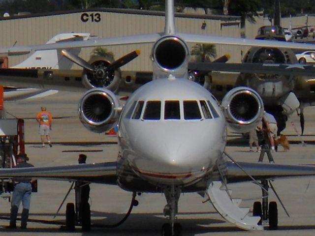 Dassault Falcon 900 (N611JW)