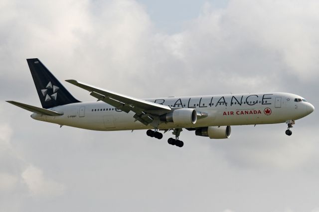 BOEING 767-300 (C-FMWY) - "Star Alliance" livery