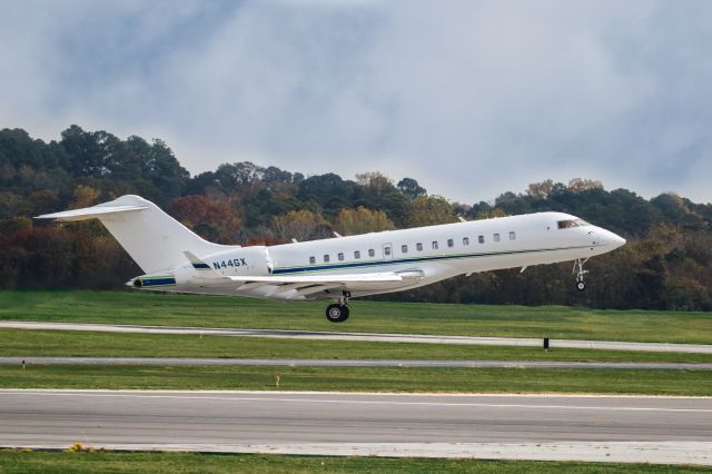 Bombardier Global Express (N44GX) - N44GX is a 2004 Bombardier Global Express 7000 seen here departing Atlanta's PDK executive airport. I shot this with a Canon 100-400mm lens at the focal length of 170mm. Camera settings were 1/6400 shutter, F5, ISO 640.  Please check out my other photography. Votes and positive comments are always appreciated. Questions about this photo can be sent to Info@FlewShots.com