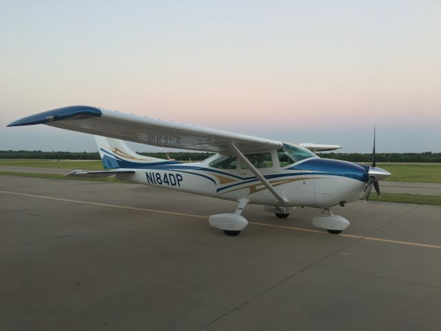 Cessna Skylane (N184DP)