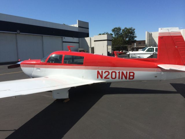 Mooney M-20 (N201NB)