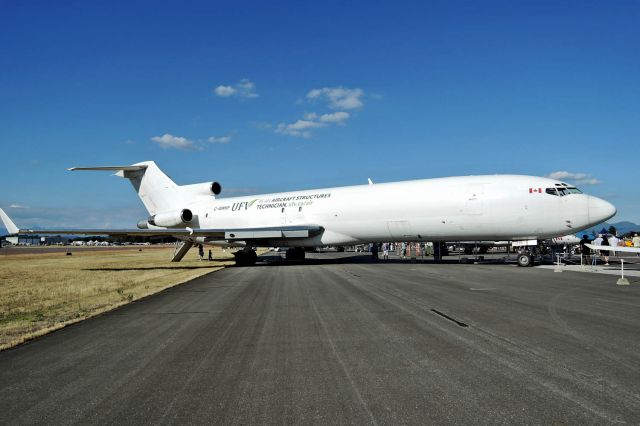 Boeing 727-100 (C-GWKF)