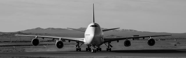 Boeing 747-400 (N747GF) - The GE 747 testbed just finished a 6 hour flight testing the engine for the 737 MAX. Taken br /1-29-2020