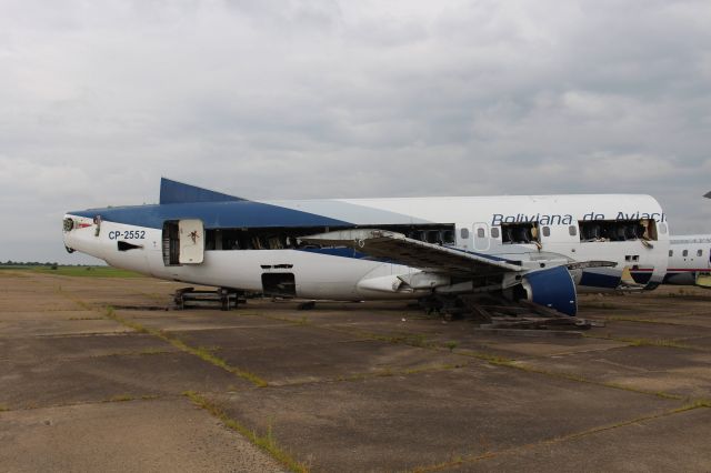 BOEING 737-300 (CP-2552) - Stored since 2018