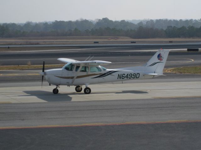 Cessna Skyhawk (N6499D)