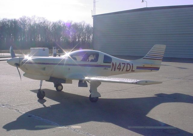 Piper Malibu Mirage (N47DL) - Parked on ramp at KHNB