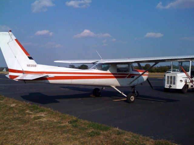 Cessna 152 (N89188) - Cessna C-152 based and maintained at Mount Sterling, KY