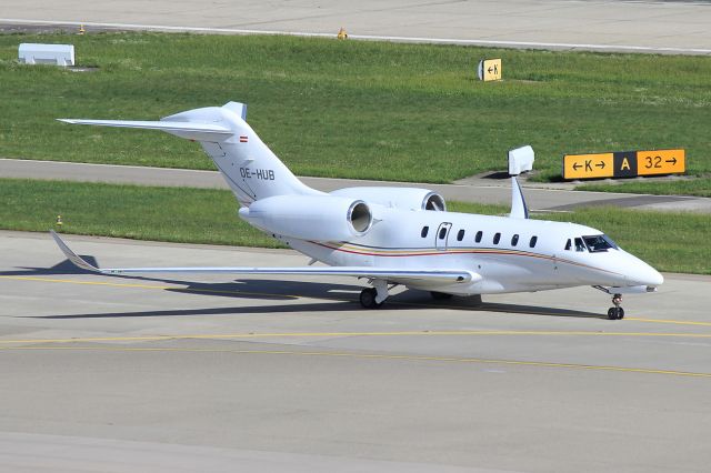 Cessna Citation X (OE-HUB)