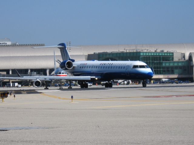 Canadair Regional Jet CRJ-700 (N745SK) - Turning onto RWY 19R