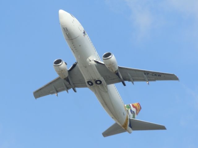 BOEING 737-300 (VP-CKW)