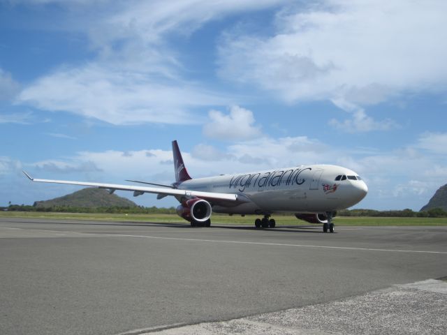 Airbus A330-300 (G-VWAG)