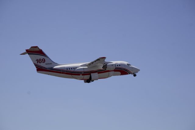 Avro Avroliner (RJ-85) (N325AC)
