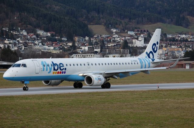 Embraer ERJ-190 (G-FBED)