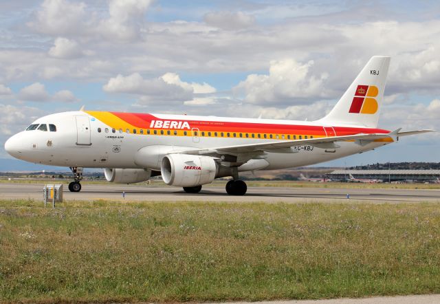 Airbus A319 (EC-KBJ)