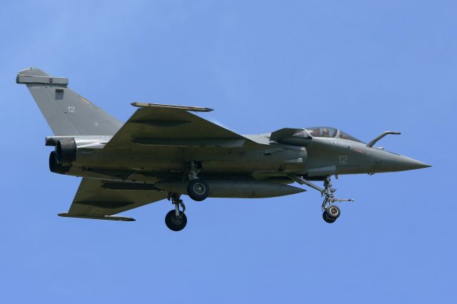 FNY12 — - French Naval Aviation Dassault Rafale M, Short Approach Rwy 08, Landivisiau Naval Air Base (LFRJ)