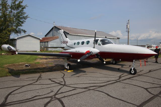 Cessna 421 (C-GEGH)