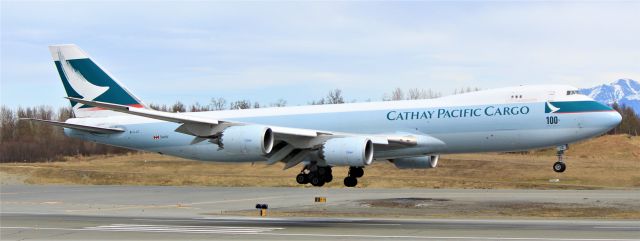 BOEING 747-8 (B-LJC)