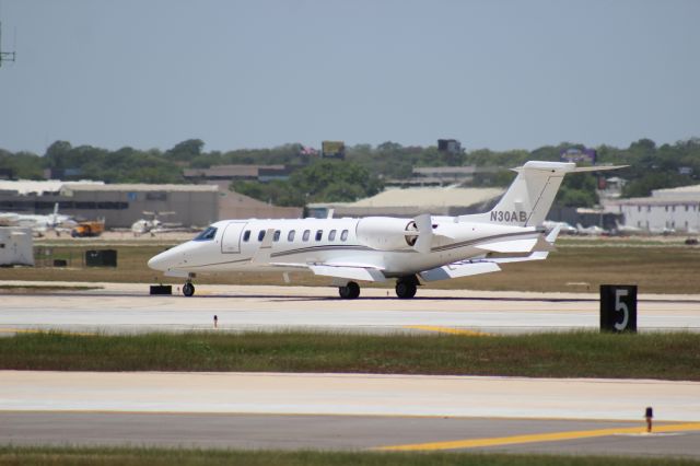 Learjet 45 (N30AB)