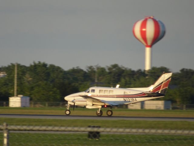 Beechcraft Queen Air (65) (N131BA)