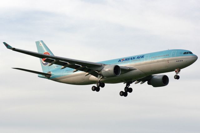 Airbus A330-200 (HL7552)