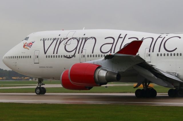 Boeing 747-400 (G-VLIP)