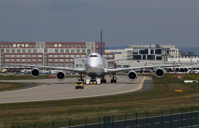 BOEING 747-8 (D-ABYN)