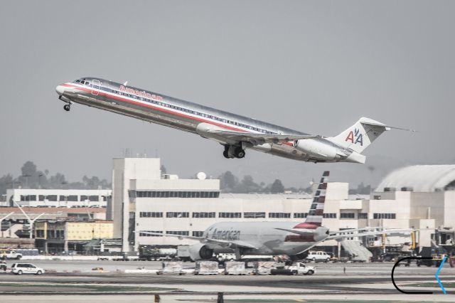 McDonnell Douglas MD-87 —