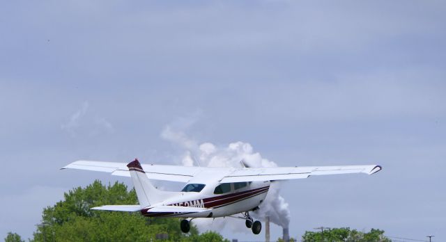 Cessna Centurion (N52MM)