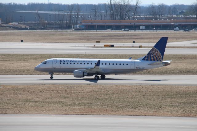 Embraer 175 (N108SY) - Flight 4661 from ORD (March 17th, 2022) 