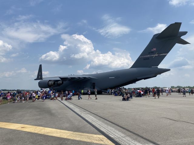 Boeing Globemaster III — - Date Taken: Saturday, June 22, 2024br /br /From the 2024 Dayton Air Show, starring the U.S. Navy Blue Angels!